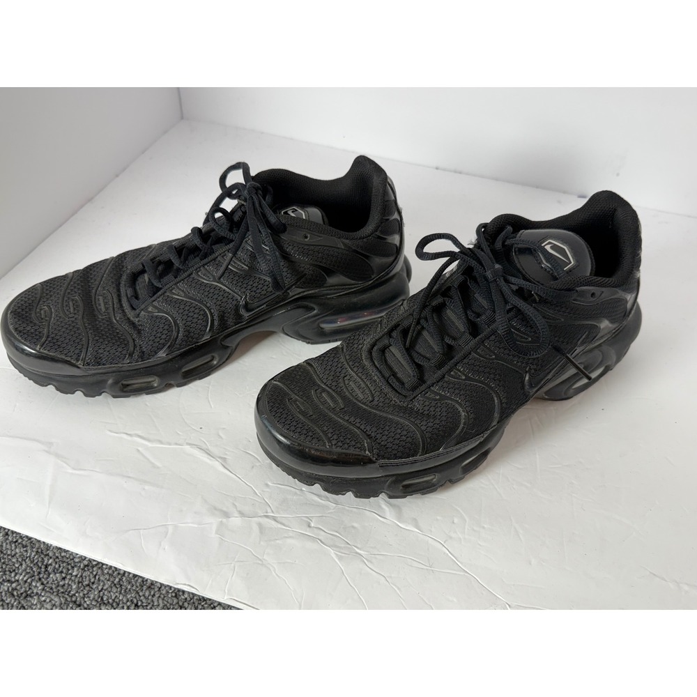 Nike Air Max Plus Triple Black Men Running Shoes 604133-050 Size 9.5 Sneaker